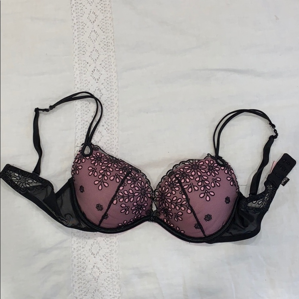 Black and Pink Lace Victoria’s Secret Bra